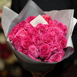 Букет из 25 розовых роз Topaz 50 см (Эквадор)