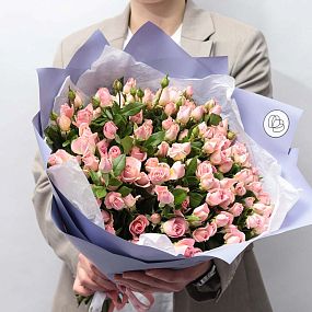 Букет из 35 розовых кустовых роз 40 см (Кения)