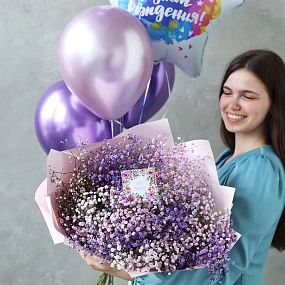 Набор на день рождения: гипсофила, воздушные шары и открытка