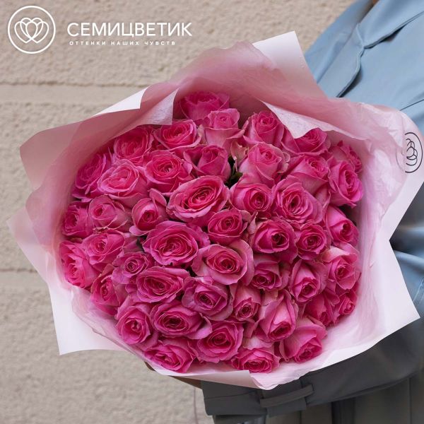 Букет из 45 розовых роз 35-40 см (Россия) в розовой пленке