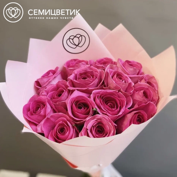 Букет из 15 розовых роз 40 см (Кения) в розовой пленке