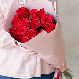 Букет из 15 красных роз Freedom 70 см (Эквадор)