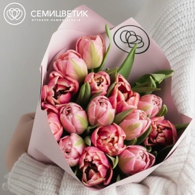 Букет из 15 розовых и нежно-розовых пионовидных тюльпанов