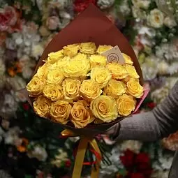 Букет из 25 желтых роз High Yellow Magic 50 см (Эквадор)