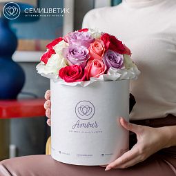 Шляпная коробка Amour Mini с 29 розами микс (Кения) Premium