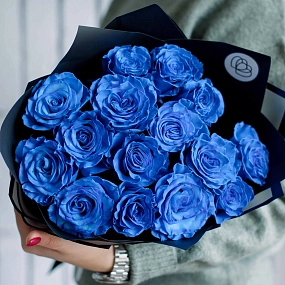 Букет из 15 синих роз 60 см (Эквадор) в упаковке