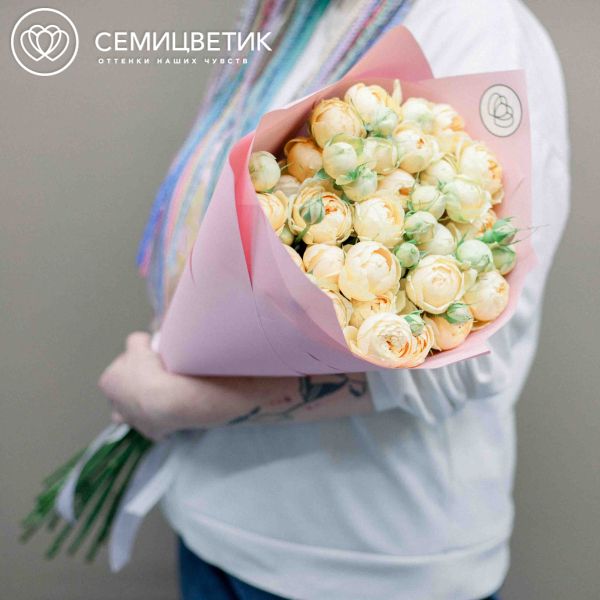 Букет из 15 кремовых кустовых пионовидных роз 70 см (Россия)