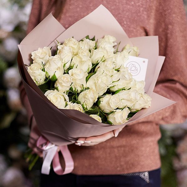 25 белых роз (Кения) 40 см Premium