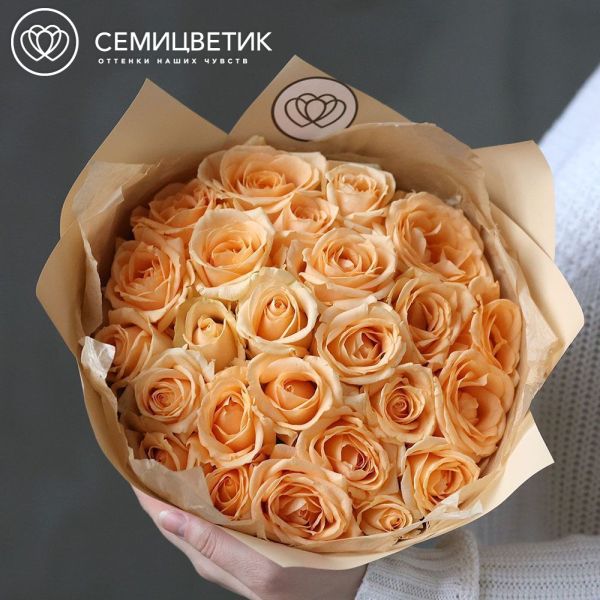 Букет из 25 кремовых роз 40 см (Россия)