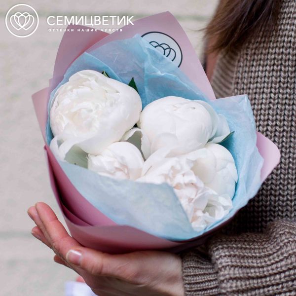 Букет из 5 белых пионов Premium