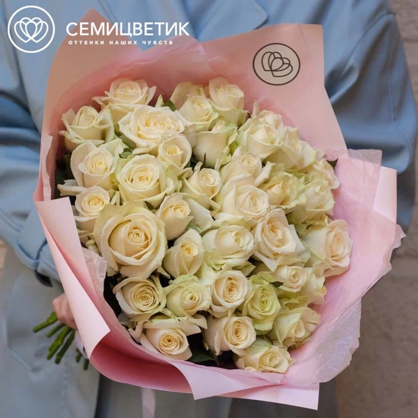 Букет из 35 белых роз 35-40 см (Россия)