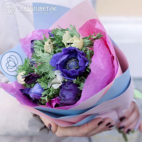 Букет из 15 анемонов микс