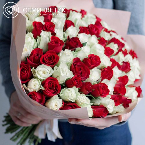 Букет из 101 красной и белой розы микс (Кения) 40 см Standart