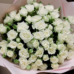 Букет из 15 белых кустовых роз 40 см (Кения)