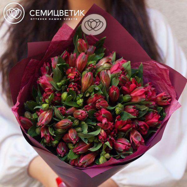Букет из 15 красных альстромерий