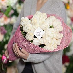 Букет из 25 белых роз (Эквадор) 70 см Vendela
