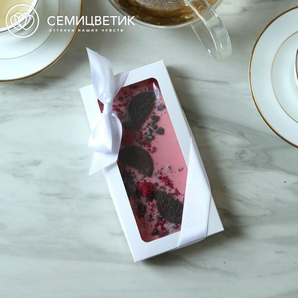 Шоколад ручной работы с малиной и печеньем орео 100 гр