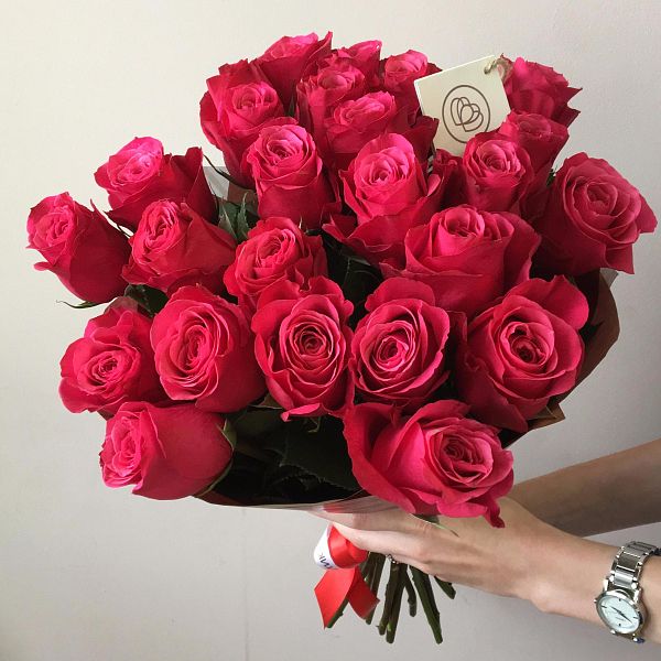 Букет из 25 алых роз Cherry O 50 см (Эквадор)