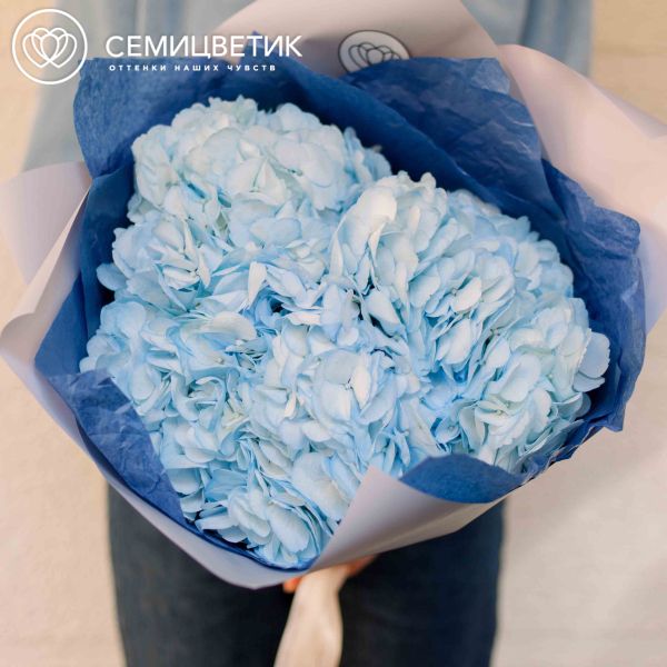 Букет из 3 голубых гортензий