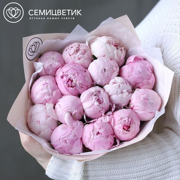 Букет из 15 розовых пионов Premium