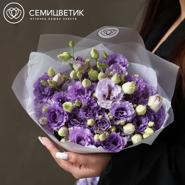 Букет из 11 сиреневых махровых лизиантусов