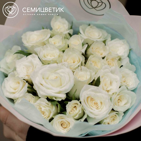 Букет из 25 белых роз 30 см (Кения)