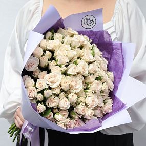 Свадебный букет  из 25 кремовых кустовых роз 40 см (Кения)