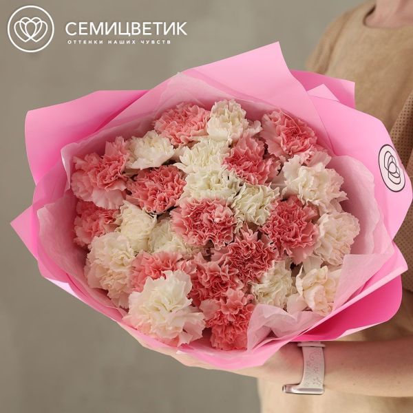 Букет из 25 белых и розовых гвоздик