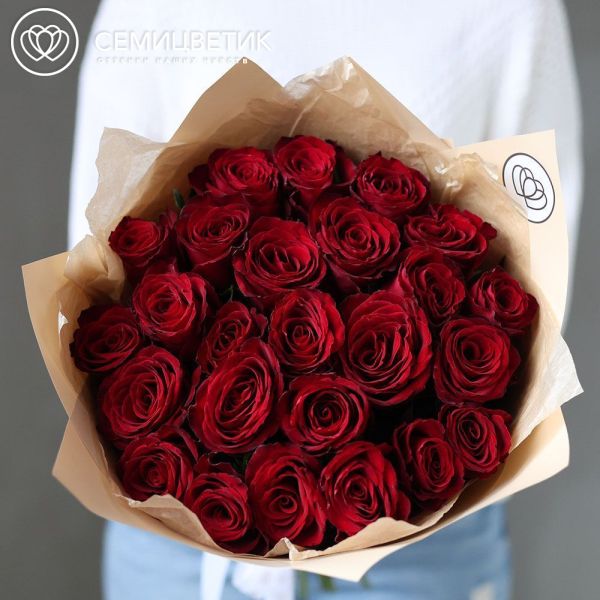 Букет из 25 красных роз Ever Red 50 см (Кения)