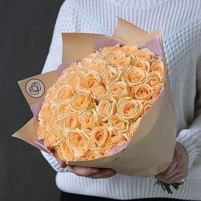 Букет из 51 кремовой розы 40 см (Россия)