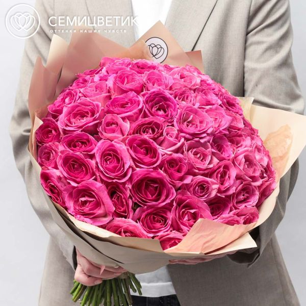 Букет из 75 розовых роз 40 см (Россия) в кремовой пленке