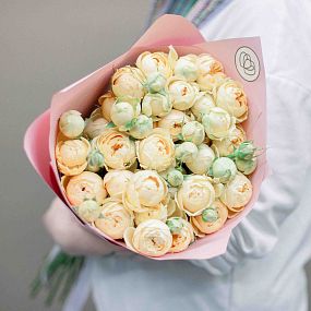 Букет из 15 кремовых кустовых пионовидных роз 70 см (Россия)