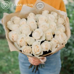 Букет из 25 белых роз (Эквадор) 60 см Vendela