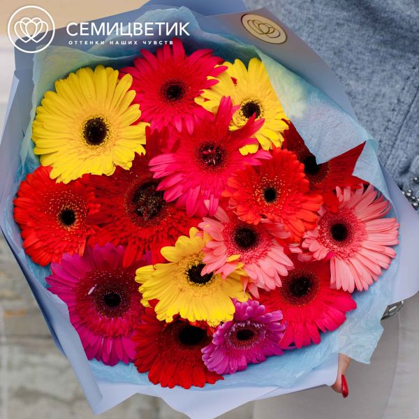 Букет из 15 гербер микс