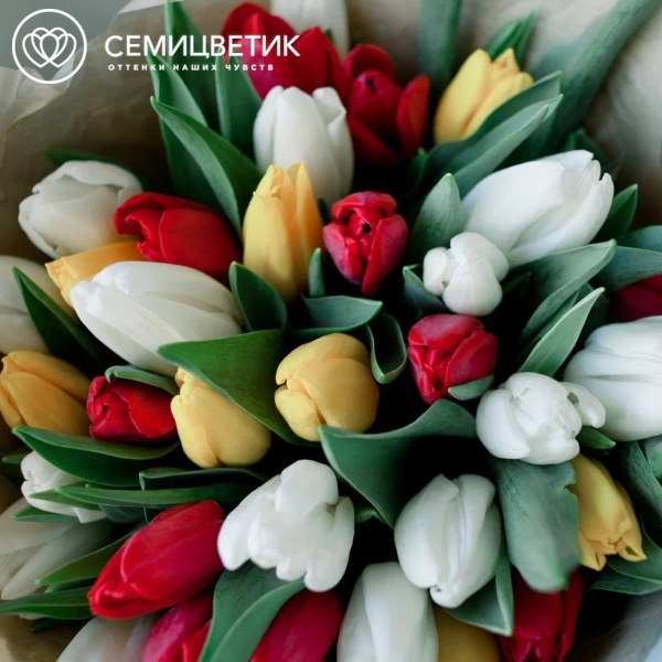 Букет из 35 тюльпанов микс 30 см
