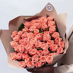 Букет из 51 коралловой розы Анна Каренина 50 см (Россия)