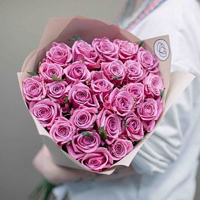 Букет из 25 розовых роз 80 см (Россия)