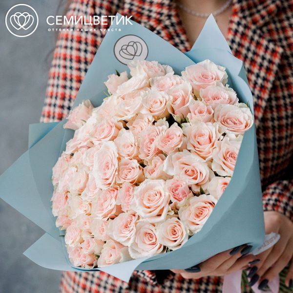 Букет из 51 нежно-розовой розы 30 см (Кения)