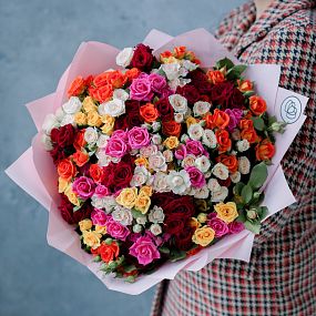 Букет из 51 кустовой розы 40 см микс (Кения)