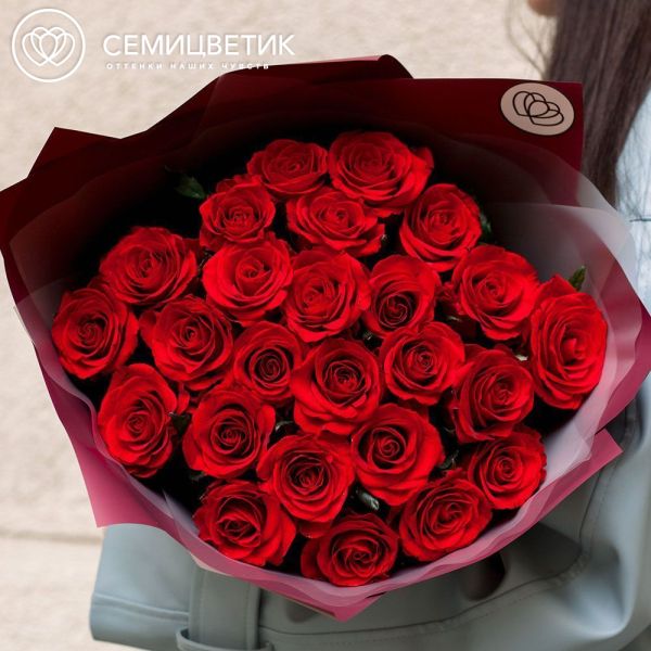 Букет из 25 красных роз 70 см (Россия)