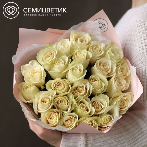 Букет из 25 белых роз Athena 60 см (Кения)