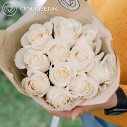 Букет из 11 белых роз (Эквадор) 60 см Vendela
