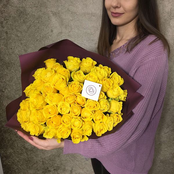 51 жёлтая роза (Кения) 40 см Premium