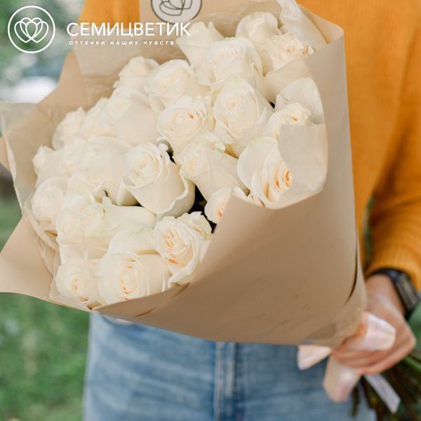 Букет из 25 белых роз Vendela 60 см (Эквадор)
