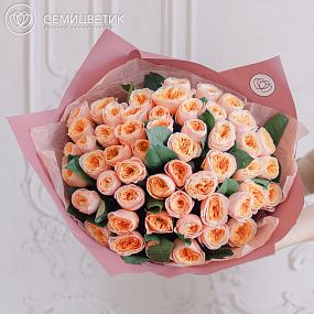 Букет из 51 розовой пионовидной розы Vuvuzela 40 см