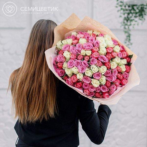 101 роза микс в нежных тонах (Кения) 40 см Premium