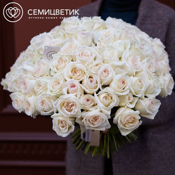 Букет из 101 белой пионовидной розы White O'Hara 40 см 