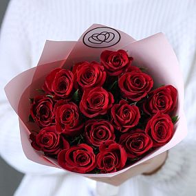 Монобукет  из 15 красных роз 40 см (Кения)