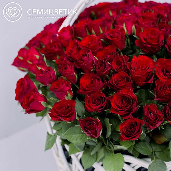 Композиция из 201 красной розы (Кения) в корзине