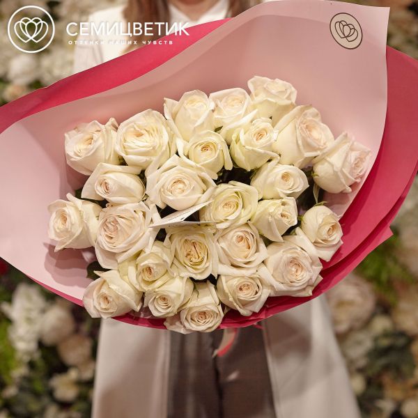 Букет из 25 белых пионовидных роз White O'Hara 40 см
